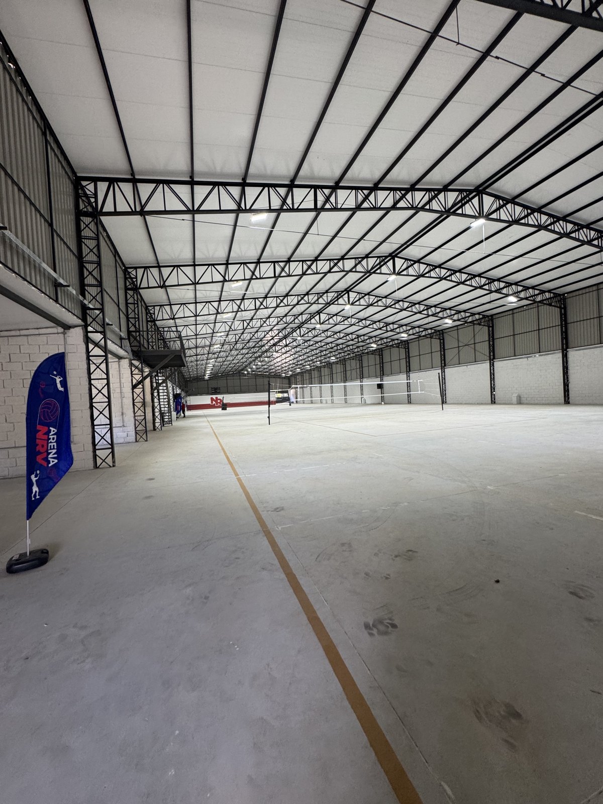 Quadra coberta · arena esportiva